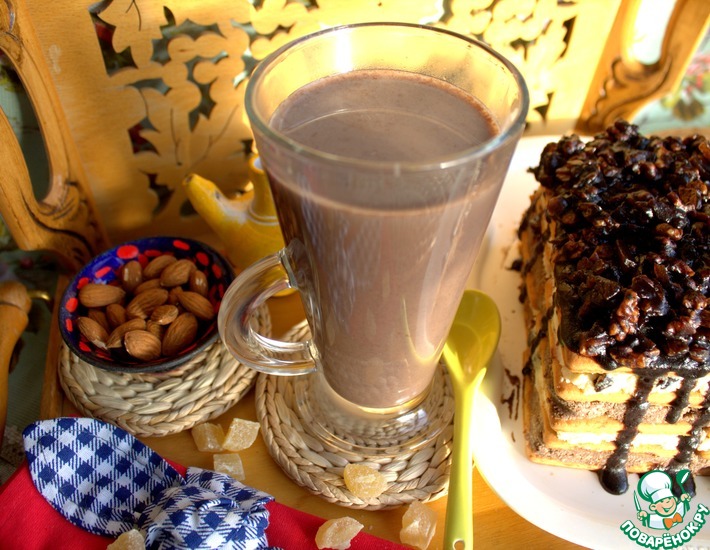 Какао с халвой на молоке: сытный и полезный перекус