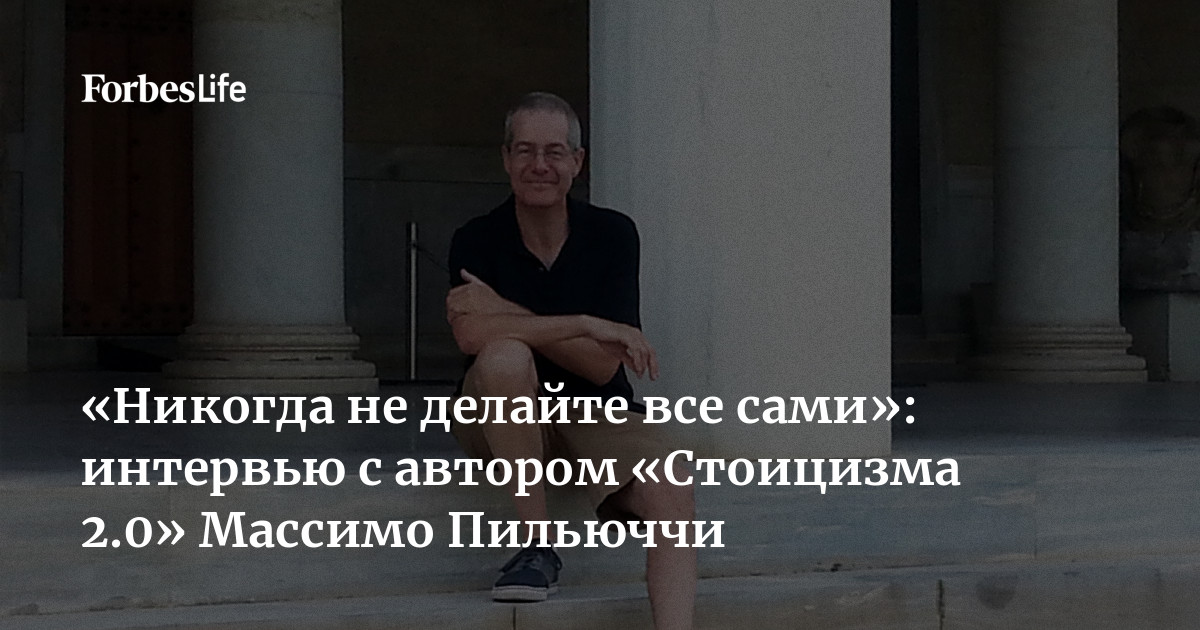 Книжные полки и книги
