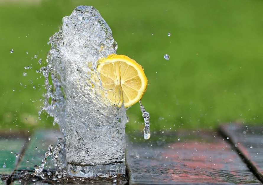 Минеральная вода: особенности и преимущества